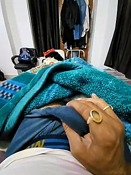 villagb12 online show from November 2025 05:39:02 PM