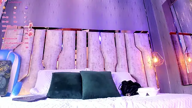 Snapshot of barbara_cambels chatting on January 2025 07:37:01 PM barbara cambels online show from January 2025 07:37:01 PM