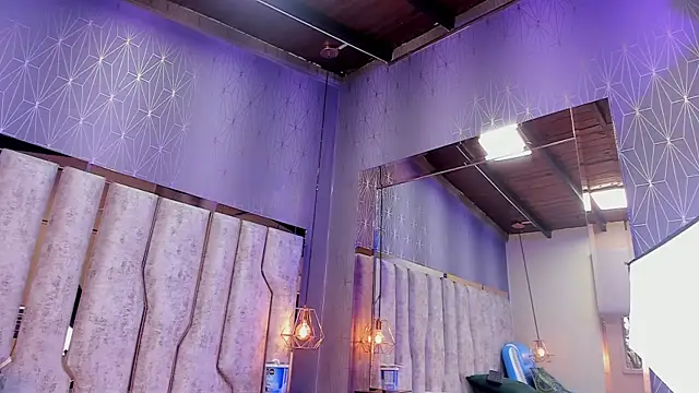 Snapshot of barbara_cambels chatting on February 2025 10:21:02 PM barbara cambels online show from February 2025 10:21:02 PM