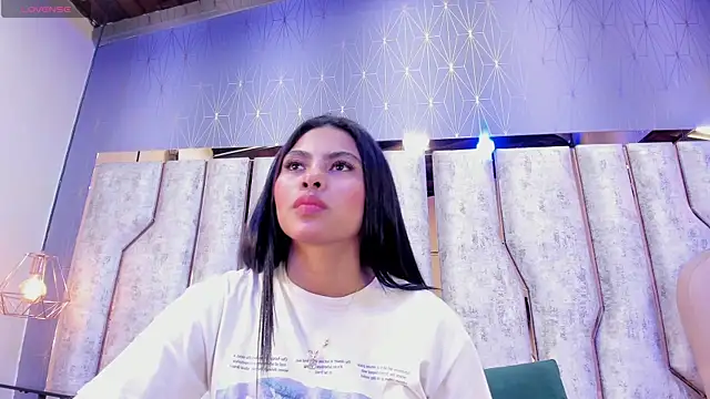 Snapshot of barbara_cambels chatting on February 2025 07:37:02 PM barbara cambels online show from February 2025 07:37:02 PM