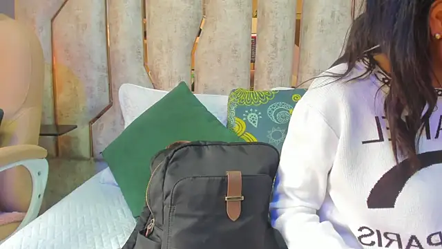 Snapshot of barbara_cambels chatting on March 2025 07:21:02 PM barbara cambels online show from March 2025 07:21:02 PM