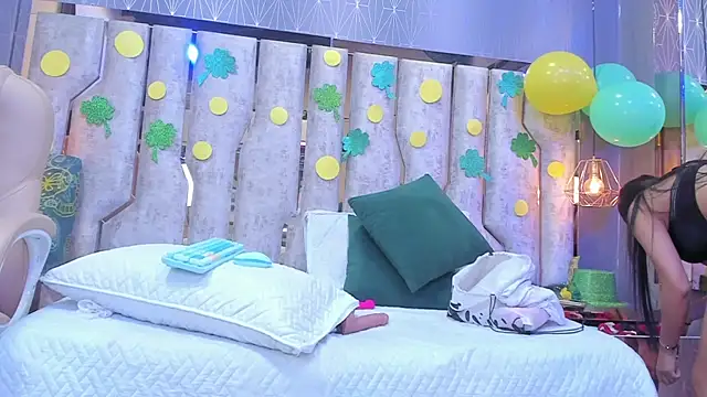 Snapshot of barbara_cambels chatting on March 2025 01:32:02 AM barbara cambels online show from March 2025 01:32:02 AM