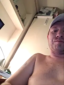 Csucsukahhh online show from February 2026 06:45:01 PM