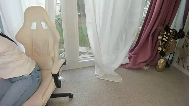 patriciakeys online show from October 2025 06:43:01 AM