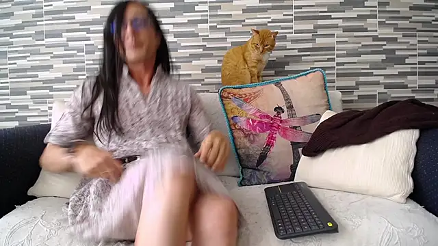 Snapshot of VioletaGomezCo chatting on September 2025 07:19:02 PM VioletaGomezCo online show from September 2025 07:19:02 PM