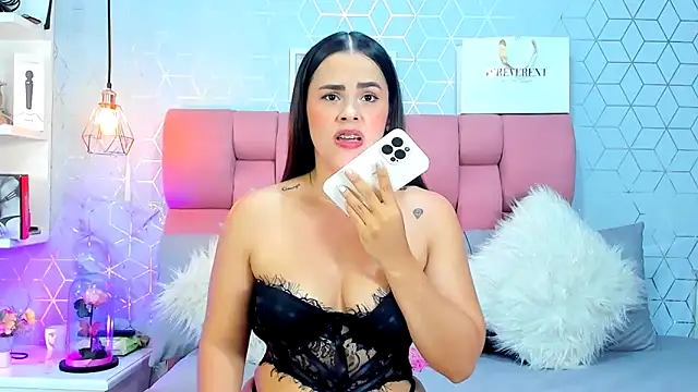 Snapshot of Zoebraham chatting on October 2025 09:26:02 PM Zoebraham online show from October 2025 09:26:02 PM