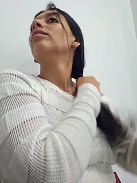 BrittanyDiaz online show from November 2025 02:49:02 PM