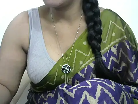 Snapshot of rashmika_reddy chatting on December 2025 04:53:02 AM rashmika reddy online show from December 2025 04:53:02 AM