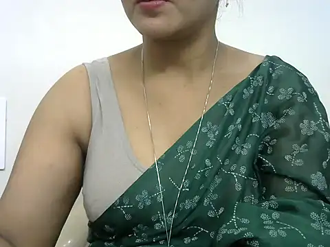 Snapshot of rashmika_reddy chatting on May 2026 05:45:02 AM rashmika reddy online show from May 2026 05:45:02 AM
