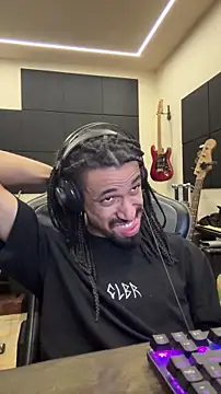 Snapshot of hotcamboy420 chatting on January 2026 02:36:02 AM hotcamboy420 online show from January 2026 02:36:02 AM