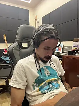 Snapshot of hotcamboy420 chatting on January 2026 05:45:01 AM hotcamboy420 online show from January 2026 05:45:01 AM