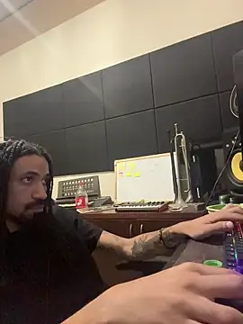 Snapshot of hotcamboy420 chatting on February 2026 04:52:02 AM hotcamboy420 online show from February 2026 04:52:02 AM