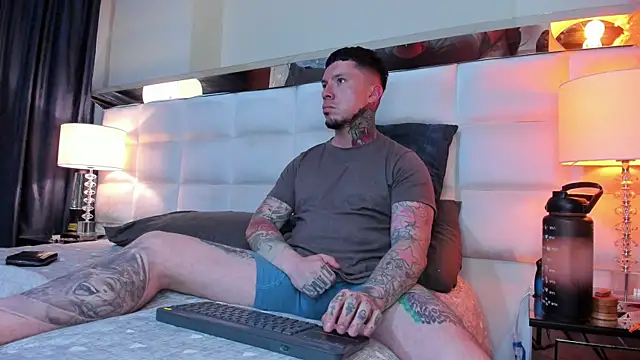 Adam tatto online show from October 2025 12:30:02 AM