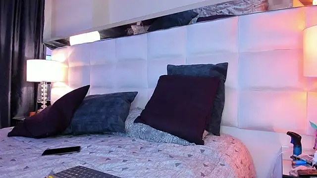 Adam tatto online show from October 2025 06:24:01 AM