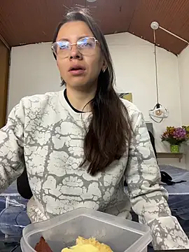 karlamorris  online show from February 2026 01:28:01 PM