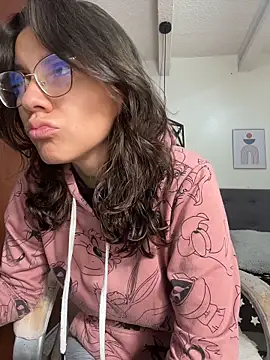 karlamorris  online show from May 2026 01:16:01 PM