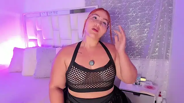 LeahxBarker online show from February 2026 01:48:02 AM