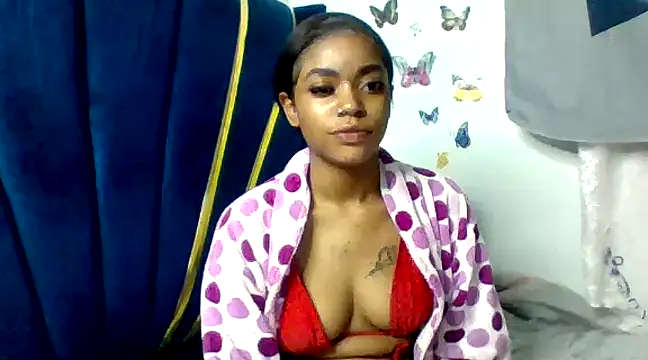 Snapshot of _crystal_princesss chatting on January 2025 01:48:02 AM crystal princesss online show from January 2025 01:48:02 AM