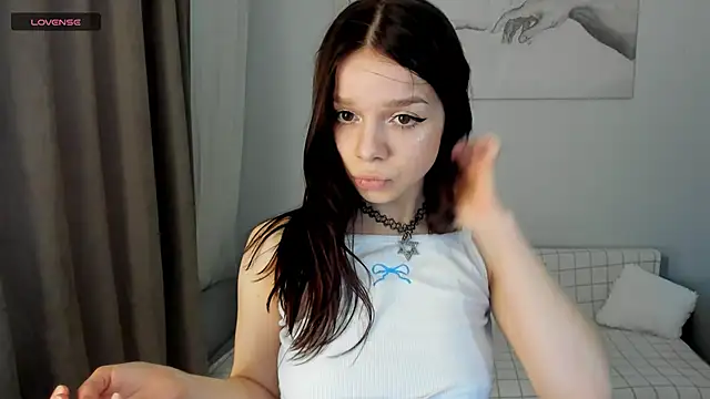 crystal lilith online show from June 2026 06:26:01 AM