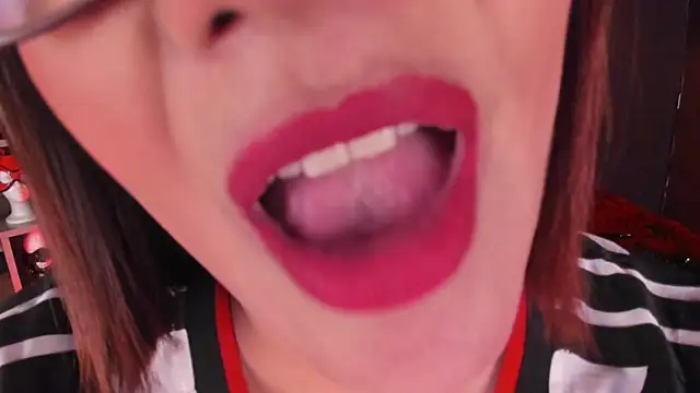 Veronica Jacobss online show from June 2026 07:40:01 PM