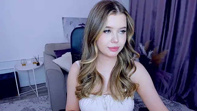 Snapshot of FollowLovee chatting on February 2025 02:44:02 PM FollowLovee online show from February 2025 02:44:02 PM