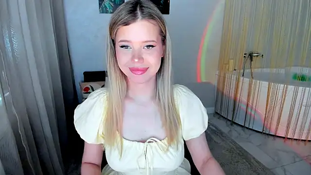 FollowLovee online show from June 2026 03:48:02 AM
