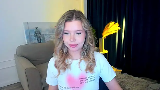 FollowLovee online show from June 2026 03:36:01 AM