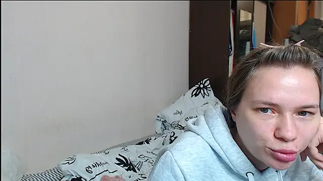 Snapshot of leila_bambi_ chatting on December 2024 04:22:02 AM leila bambi online show from December 2024 04:22:02 AM