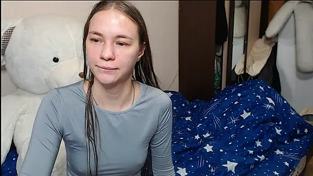 Snapshot of leila_bambi_ chatting on January 2025 03:22:02 AM leila bambi online show from January 2025 03:22:02 AM