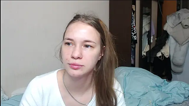 Snapshot of leila_bambi_ chatting on February 2025 08:46:01 AM leila bambi online show from February 2025 08:46:01 AM