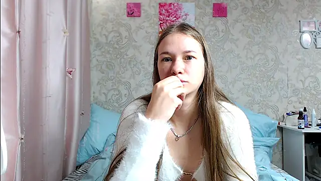 Snapshot of leila_bambi_ chatting on September 2025 04:56:01 AM leila bambi online show from September 2025 04:56:01 AM