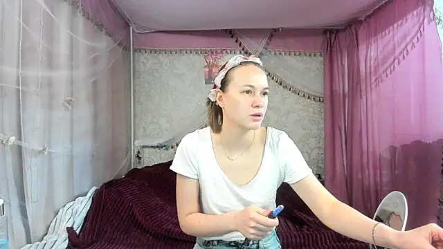 leila bambi  online show from April 2026 05:52:01 PM