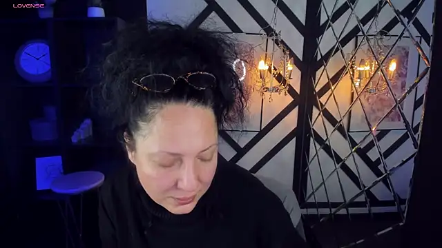 Snapshot of Anita_Muse chatting on December 2024 10:14:02 PM Anita Muse online show from December 2024 10:14:02 PM