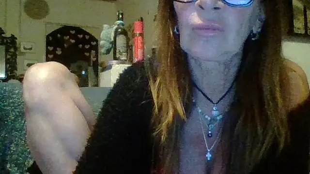 gildamilf online show from May 2026 07:08:01 PM