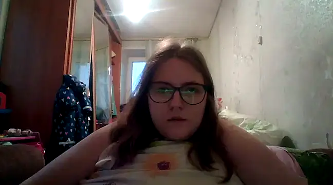 Snapshot of DesireMelissa chatting on January 2025 05:44:02 AM DesireMelissa online show from January 2025 05:44:02 AM