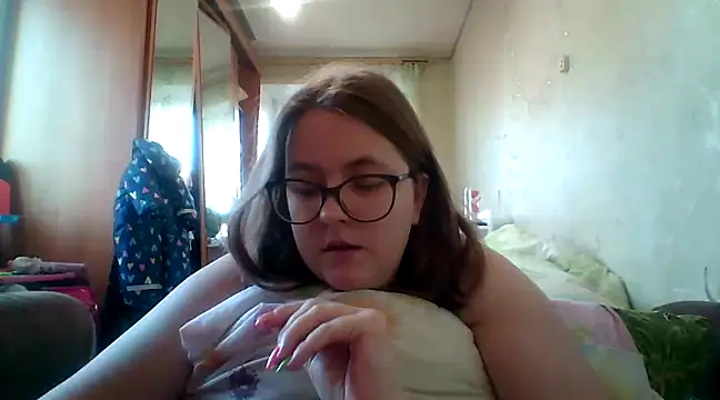 Snapshot of DesireMelissa chatting on January 2025 08:45:01 AM DesireMelissa online show from January 2025 08:45:01 AM