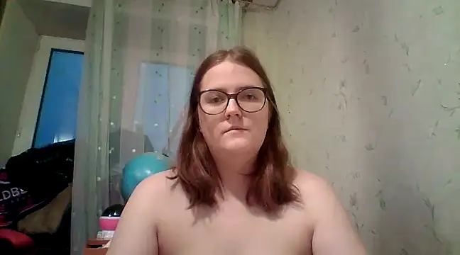Snapshot of DesireMelissa chatting on January 2025 01:49:02 PM DesireMelissa online show from January 2025 01:49:02 PM