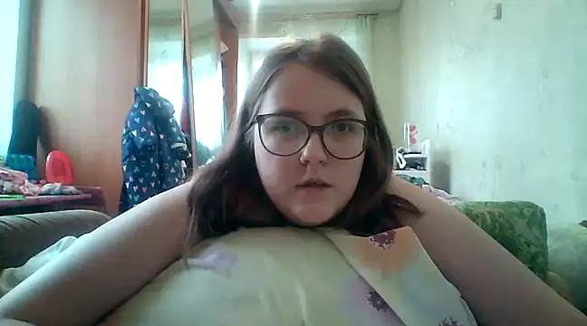 Snapshot of DesireMelissa chatting on January 2025 10:53:02 AM DesireMelissa online show from January 2025 10:53:02 AM