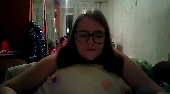 Snapshot of DesireMelissa chatting on January 2025 02:41:01 PM DesireMelissa online show from January 2025 02:41:01 PM