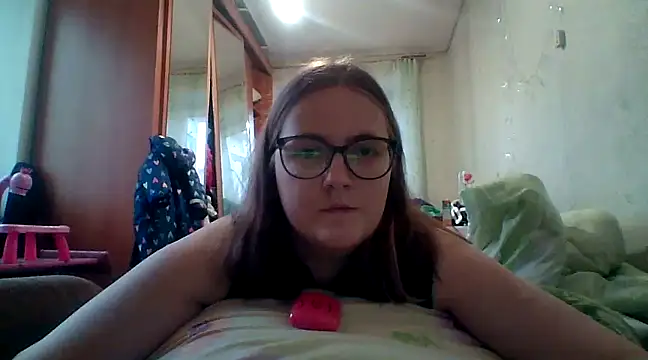 Snapshot of DesireMelissa chatting on January 2025 12:47:01 PM DesireMelissa online show from January 2025 12:47:01 PM