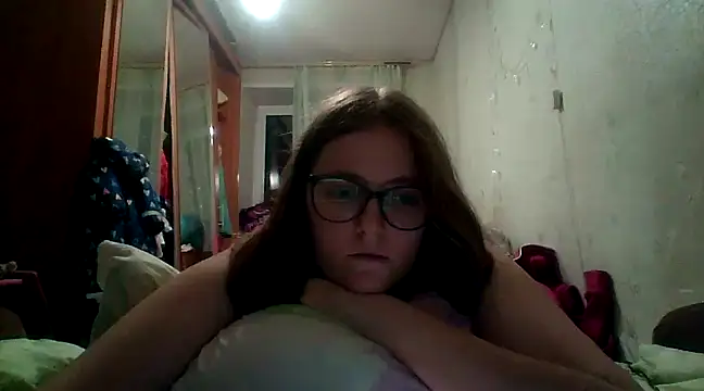 Snapshot of DesireMelissa chatting on January 2025 02:35:01 PM DesireMelissa online show from January 2025 02:35:01 PM