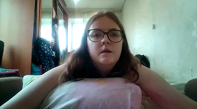 Snapshot of DesireMelissa chatting on January 2025 10:53:02 AM DesireMelissa online show from January 2025 10:53:02 AM