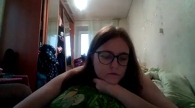 Snapshot of DesireMelissa chatting on January 2025 05:51:01 AM DesireMelissa online show from January 2025 05:51:01 AM