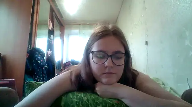 Snapshot of DesireMelissa chatting on January 2025 06:56:02 AM DesireMelissa online show from January 2025 06:56:02 AM