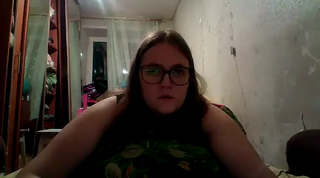 Snapshot of DesireMelissa chatting on February 2025 04:03:02 PM DesireMelissa online show from February 2025 04:03:02 PM