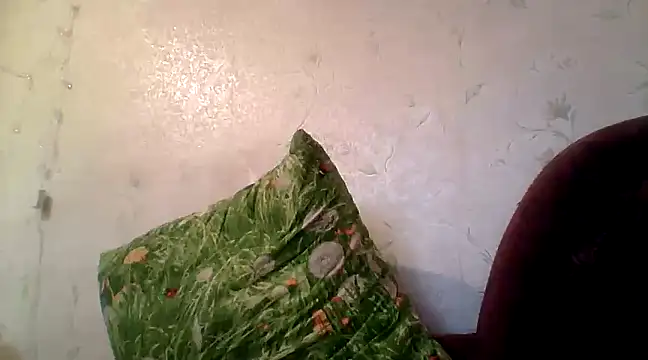 Snapshot of DesireMelissa chatting on February 2025 02:48:02 PM DesireMelissa online show from February 2025 02:48:02 PM
