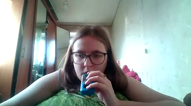 Snapshot of DesireMelissa chatting on March 2025 12:45:01 PM DesireMelissa online show from March 2025 12:45:01 PM