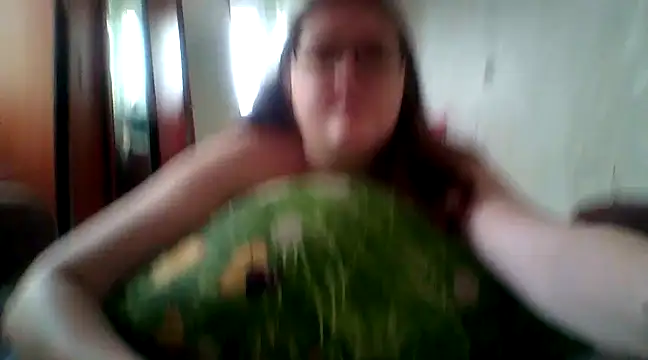 Snapshot of DesireMelissa chatting on March 2025 05:42:02 AM DesireMelissa online show from March 2025 05:42:02 AM