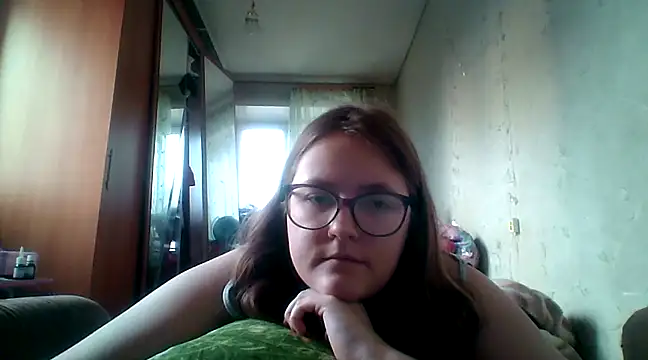 Snapshot of DesireMelissa chatting on March 2025 02:26:02 PM DesireMelissa online show from March 2025 02:26:02 PM