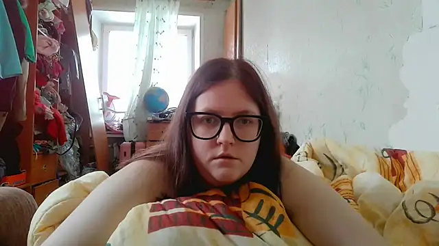 Snapshot of DesireMelissa chatting on February 2026 09:24:02 AM DesireMelissa online show from February 2026 09:24:02 AM